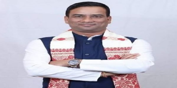 असम कांग्रेस के वरिष्ठ प्रवक्ता रातुल कालिता ने पार्टी छाेड़ी