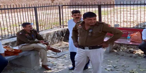 हिसार : घोड़ा फार्म रोड पर रेलवे लाइन के पास मिला युवक का शव, हत्या की आशंका