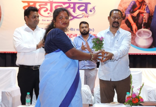 अतिथि के रूप में झारखंड सरकार के राजस्व एवं भूमि सुधार तथा परिवहन विभाग के मंत्री दीपक बिरुआ