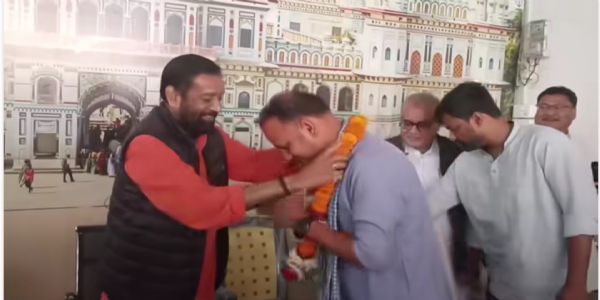 जीते हुए मनीष झा और हारे हुए विमलेंद्र निधि