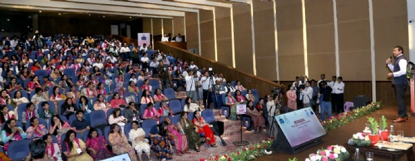 महिला सम्मान समारोह एवं परिचर्चा