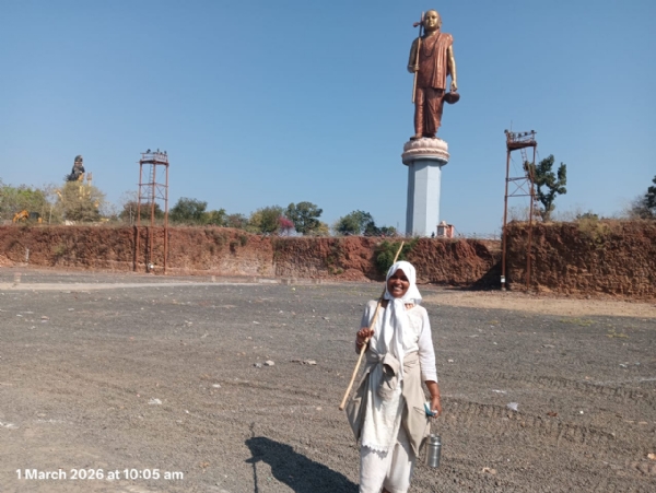 नर्मदा परिक्रमा के दौरान  ़