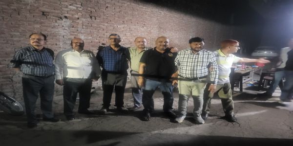 होली मिलन समारोह में प्रखर बुद्धिजीवियों ने हिस्सा लिया