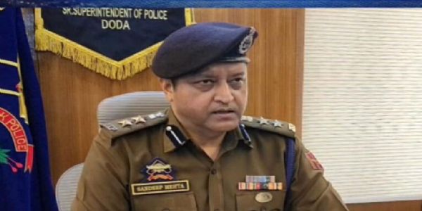 एसएसपी ने जम्मू-कश्मीर के डोडा में राष्ट्र-विरोधी तत्वों से निपटने के लिए निगरानी बढ़ाने का दिया आदेश