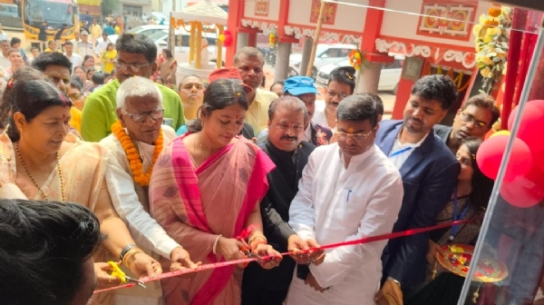 छपरा में निजी विद्यालय का विधायक छोटी कुमारी ने किया उद्घाटन