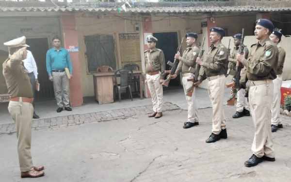 निरीक्षण करते एसपी