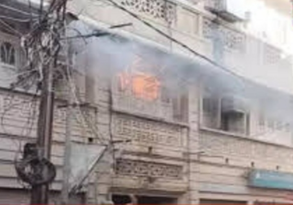 ग्वालियर में व्यापारी के घर लगी आग