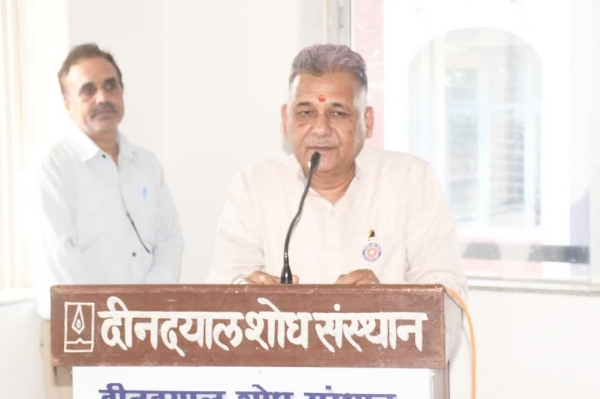 परंपरागत वैद्य सम्मेलन के समापन में शामिल हुए उच्च शिक्षा मंत्री