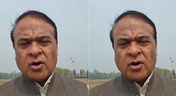 असमः फेसबुक लाइव करते मुख्यमंत्री डॉ. हिमंत बिस्व सरमा असमः फेसबुक लाइव करते मुख्यमंत्री डॉ. हिमंत बिस्व सरमा