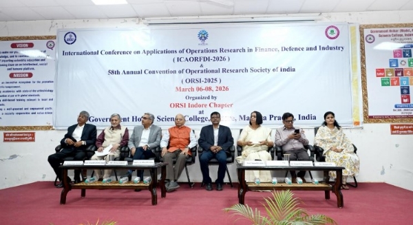 इंदौर में आयोजित “वित्त, रक्षा और उद्योग में परिचालन अनुसंधान के अनुप्रयोगों पर अंतरराष्ट्रीय सम्मेलन (आईसीएओआरएफडीआई-2026)” और ओआरएसआई के 58वें वार्षिक अधिवेशन में भाग लेते हुए अतिथि, वक्ता और प्रतिभागी। इंदौर में आयोजित “वित्त, रक्षा और उद्योग में परिचालन अनुसंधान के अनुप्रयोगों पर अंतरराष्ट्रीय सम्मेलन (आईसीएओआरएफडीआई-2026)” और ओआरएसआई के 58वें वार्षिक अधिवेशन में भाग लेते हुए अतिथि, वक्ता और प्रतिभागी।