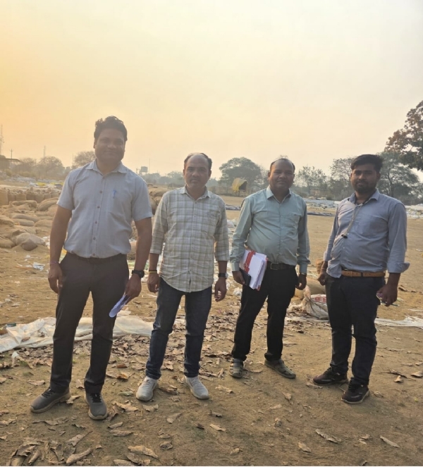 उपार्जित धान में मिलावट को लेकर जांच करने टीम पहुंची