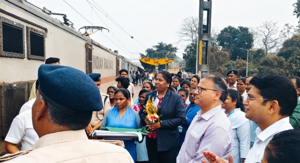 हिजली में उपस्थित हुए अधिकारीगण