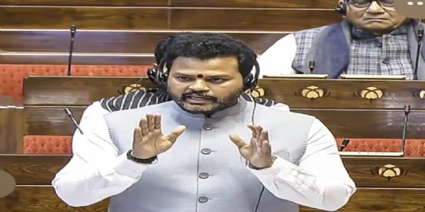 केन्द्रीय मंत्री राममोहन नायडू