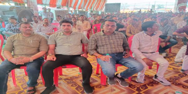 शंकराचार्य अविमुक्तेश्वरानंद ने गाय काे राष्ट्रमाता घाेषित करने की मांग दाेहराई