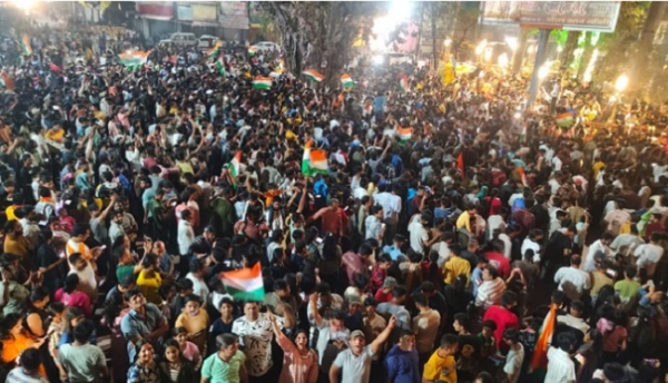 इंदौर के राजवाड़ा में जश्न इंदौर के राजवाड़ा में जश्न