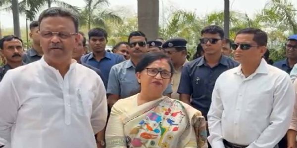 मुख्य चुनाव आयुक्त से मुलाकात के बाद पत्रकारों से मुखातिब तृणमूल प्रतिनिधि मंडल