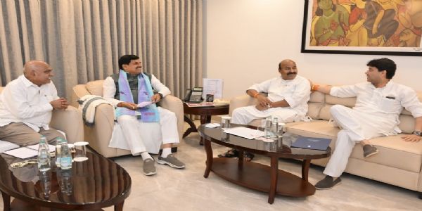 मप्र के मुख्यमंत्री केंद्रीय मंत्रियों और सांसदों से मुलाकात कर राज्य के विकास को लेकर की चर्चा मप्र के मुख्यमंत्री केंद्रीय मंत्रियों और सांसदों से मुलाकात कर राज्य के विकास को लेकर की चर्चा