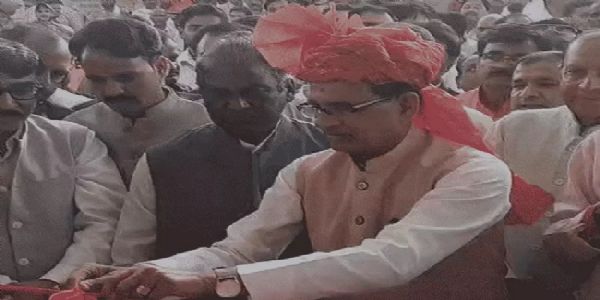 रायसेन में उन्नत कृषि प्रदर्शनी का किया शुभारंभ