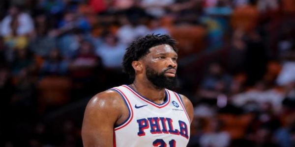 फिलाडेल्फिया 76र्स के स्टार खिलाड़ी जोएल एम्बीड