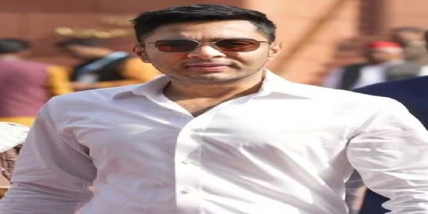 तृणमूल कांग्रेस के राष्ट्रीय महासचिव अभिषेक बनर्जी (फाइल फाेटाे) तृणमूल कांग्रेस के राष्ट्रीय महासचिव अभिषेक बनर्जी (फाइल फाेटाे)