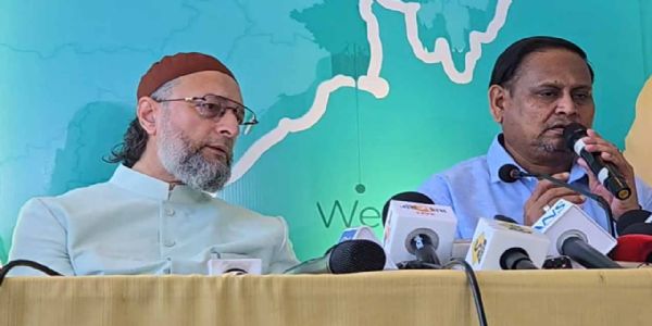 हुमायूं कबीर और असदुद्दीन ओवैसी हुमायूं कबीर और असदुद्दीन ओवैसी