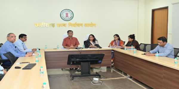 आगामी मई -जून माह में संभावित नगरीय निकाय व त्रिस्तरीय पंचायत चुनाव के लिए मतदाता सूची पुनरीक्षण की तैयारियां तेज