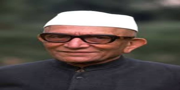 मोरारजी देसाई की पुण्यतिथि पर उपराष्ट्रपति ने दी श्रद्धांजलि