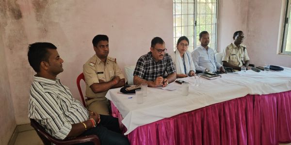 जिलास्तरीय शांति समिति के गठन को लेकर सभी थानों में बैठक