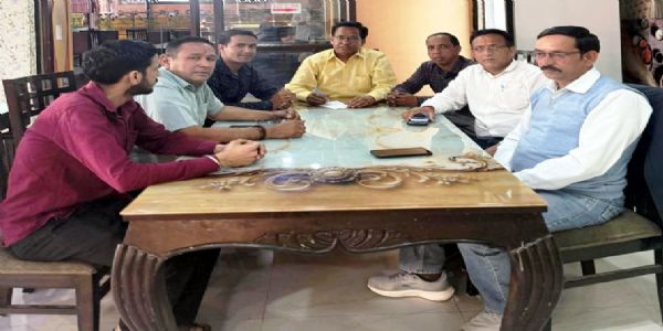 भुगतान लंबित होने पर प्रधान संगठन नाराज