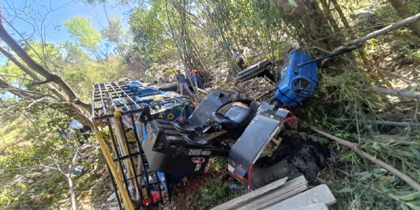 (लीड) देहरा के ढलियारा में सड़क हादसे में पंजाब के तीन श्रद्धालुओं की मौत, 13 घायल