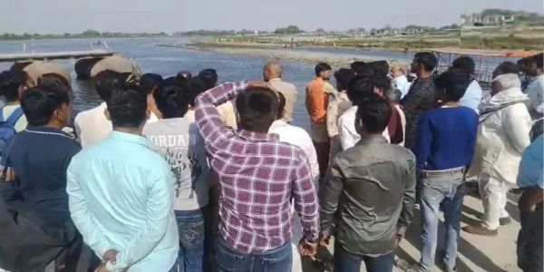 (अपडेट) वृंदावन में लुधियान के श्रद्धालुओं की नाव यमुना में पलटी, 10 श्रद्धालुओं की मौत, मुख्यमंत्री ने जताया शाेक