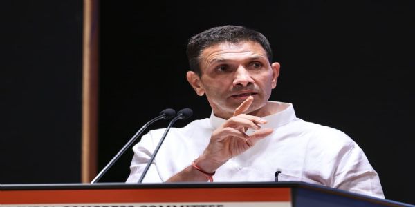 मप्रः कफ सिरप से मौत, दूषित पानी और एनआईसी में चूहे पर जीतू पटवारी का सरकार पर तीखा हमला