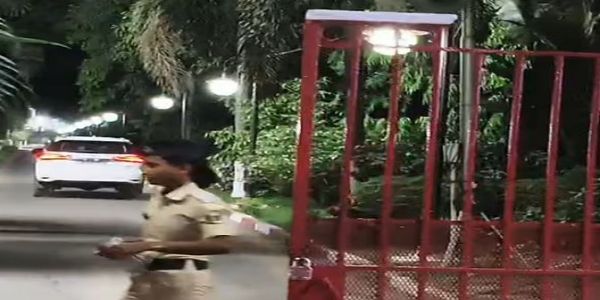 मुख्यमंत्री नीतीश से मुलाकात के बाद उपमुख्यमंत्री विजय सिन्हा मिले राज्यपाल से