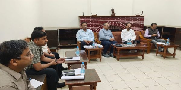 दक्षिण पूर्व रेलवे के एजीएम ने किया विंडो ट्रेलिंग निरीक्षण