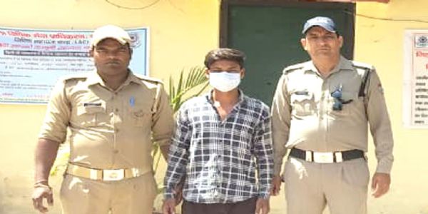 नाबालिग को भगा ले जाने वाला आरोपित गिरफ्तार, युवती बरामद