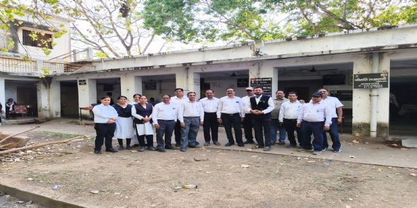 तहसील कार्यालय में पेयजल संकट गहराया, प्यासे भटक रहे पक्षकार