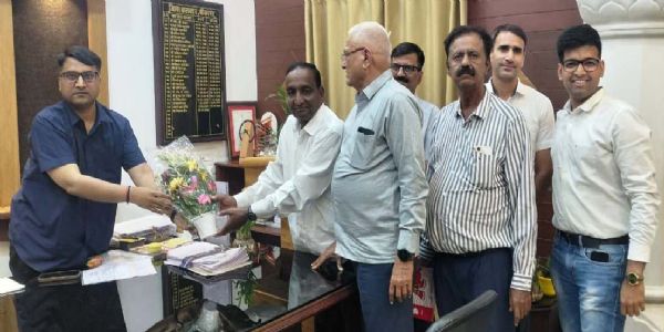 बीकानेर के औद्योगिक व व्यापारिक विकास के मुद्दों पर चर्चा, समग्र विकास में नहीं छोड़ी जायेगी कसर