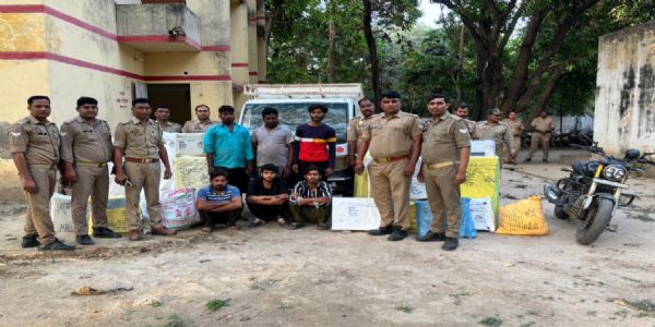 छज्जा तोड़कर घर में चोरी करने वाले गिरोह के छह आरोपित गिरफ्तार