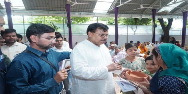 हर जरुरतमंद तक पहुंचे जनकल्याणकारी योजनाओं का लाभ : ऊर्जा मंत्री तोमर