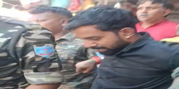 गिरिडीह में पांच हजार घूस लेते कनीय अभियंता गिरफ्तार