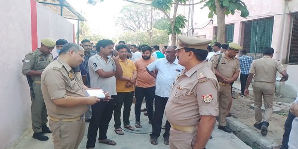 सरेराह अधिवक्ता की गोली मारकर हत्या