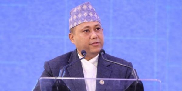 नेपाल के विदेश मंत्री शिशिर खनाल नेपाल के विदेश मंत्री शिशिर खनाल