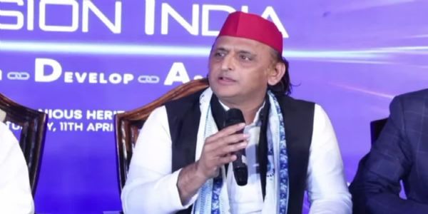 समाजवादी पार्टी के राष्ट्रीय अध्यक्ष और यूपी के पूर्व मुख्यमंत्री समाजवादी पार्टी के राष्ट्रीय अध्यक्ष और यूपी के पूर्व मुख्यमंत्री