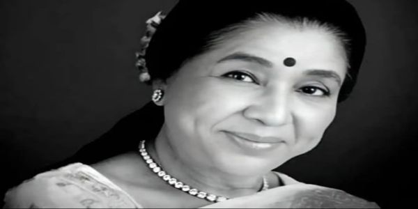 आशा भोसले - फोटो सोर्स एक्स