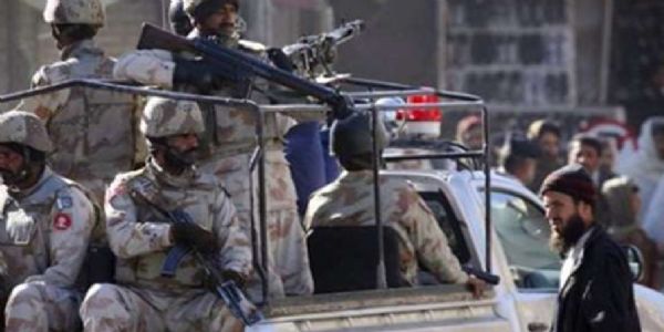 पाकिस्तान के सुरक्षाबल बलोचिस्तान में चप्पे-चप्पे में तैनात हैं। फोटो - द बलोचिस्तान पोस्ट पाकिस्तान के सुरक्षाबल बलोचिस्तान में चप्पे-चप्पे में तैनात हैं। फोटो - द बलोचिस्तान पोस्ट