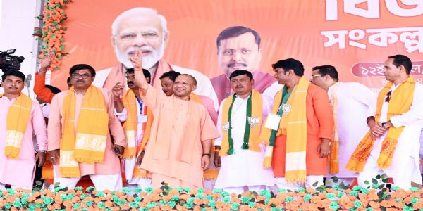 तुष्टीकरण नहीं, विकास और सुरक्षा चाहिए, पश्चिम बंगाल में परिवर्तन तय : योगी आदित्यनाथ