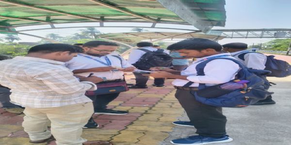 खड़गपुर मंडल में रेलवे सुरक्षा बल के साथ विशेष टिकट जांच अभियान