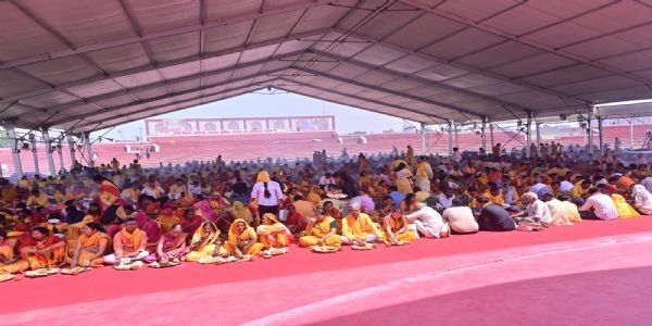 समुत्कर्ष-समरस भारत महायज्ञ में 108 कुण्डाें में 850 लोगों ने एक साथ दी आहुति
