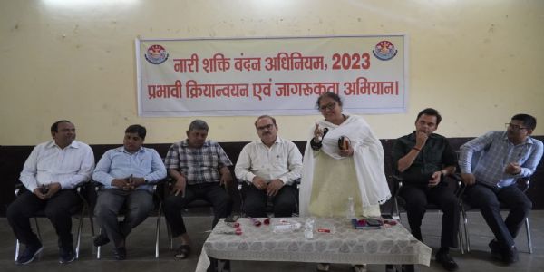 लखनऊ विश्वविद्यालय में नारी शक्ति वंदन अधिनियम, 2023 के जागरुकता अभियान में हुए कई कार्यक्रम