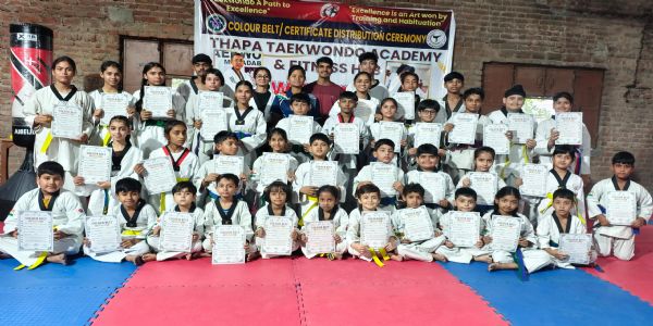 साठ से अधिक खिलाड़ियों को मिली कलर बेल्ट व प्रमाण पत्र